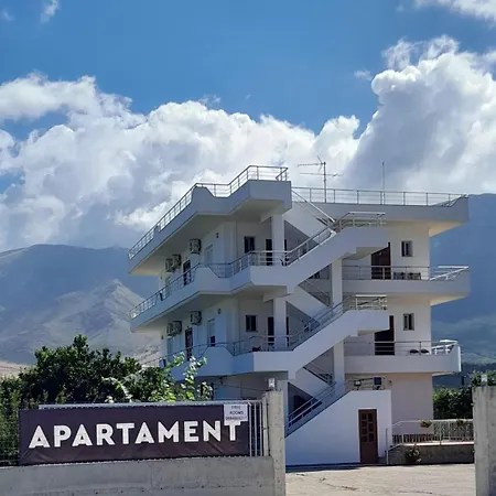 Camping Village * Vlorë